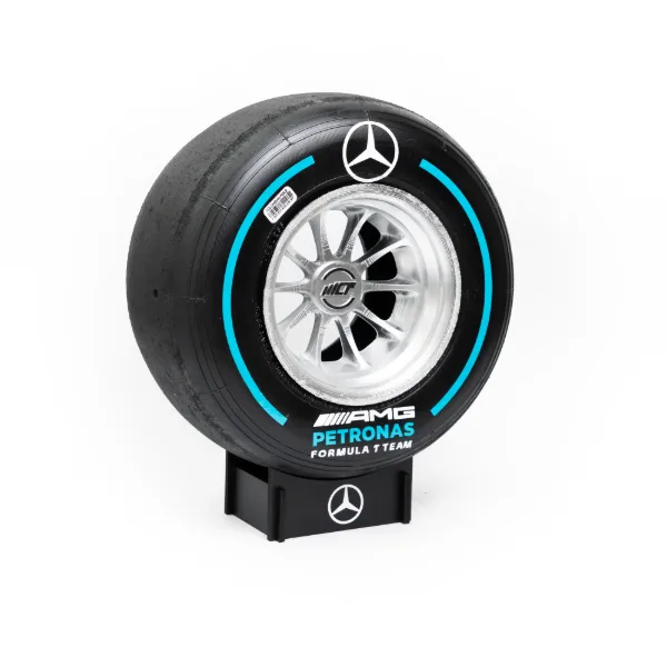 Llanta decorativa Pole Mercedes-AMG Petronas